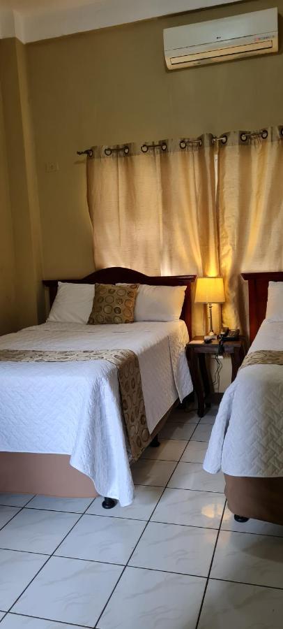 Hotel Plaza Floresta サンミゲル エクステリア 写真